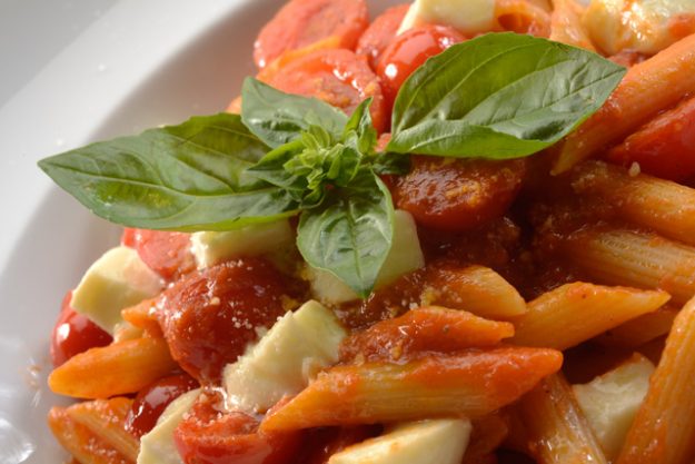 penne-caprese