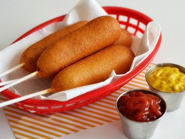 dostava_hrane_gastropub_dorucak_domaci_corn-dogs